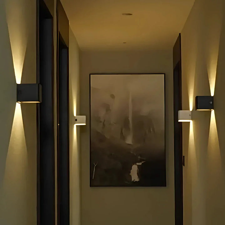 Kalsten | Modern Black Aluminium Wall Light