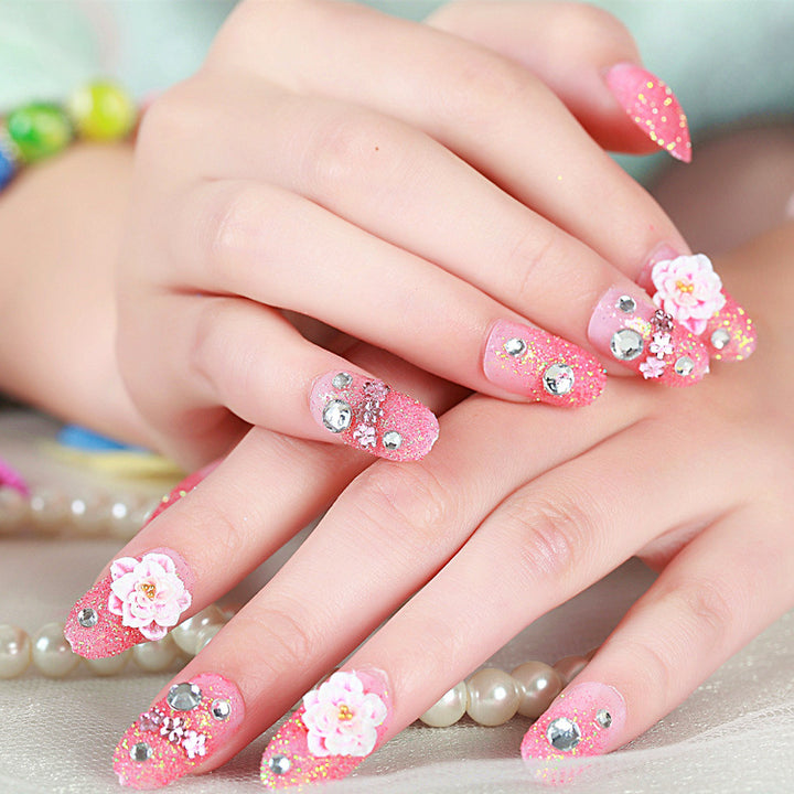 Artificial nails with delicate floral decorations Kalsten