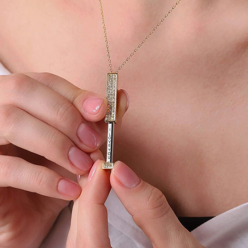 Kalsten | Rhinestone Engraved Necklace