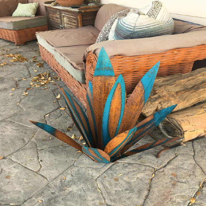 Waterproof Solar Garden Agave Lamp Decoration | Kalsten