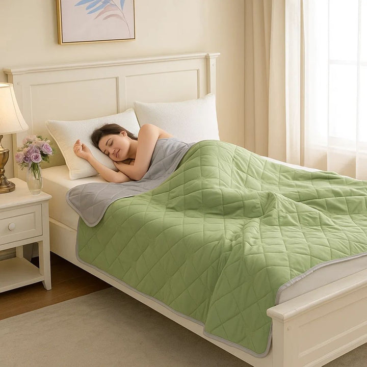 SilkCool | Cooling Blanket – Instant Cooling Comfort – Silky Hypoallergenic Fibre – Prevents Overheating – Relief for Night Sweats Sensitive Skin Noxord