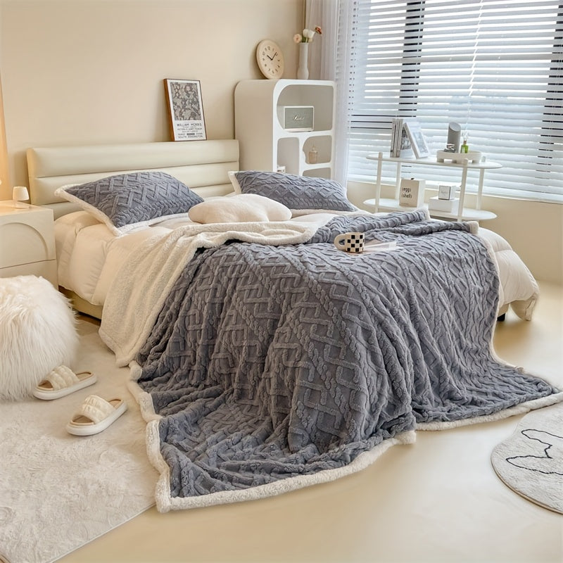Vintage Luxe Reversible Fleece Blanket - Essential for Winter Noxord