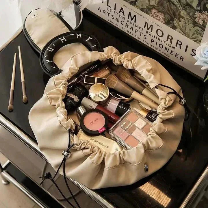 Travel The essential beauty set practical and chic | Kalsten