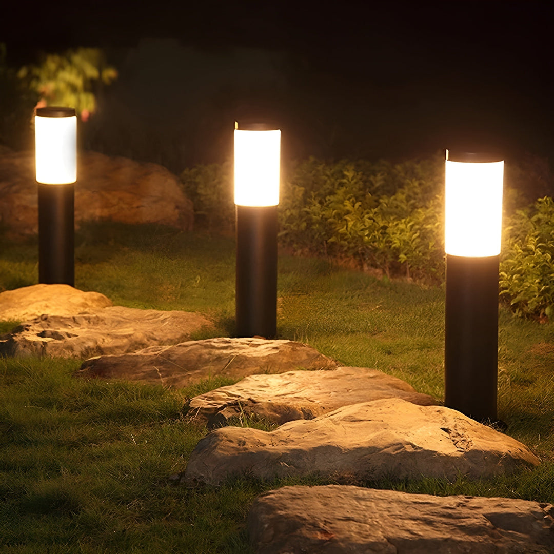 SunAura Light – Wireless LED Solar Garden Spotlight | Kalsten