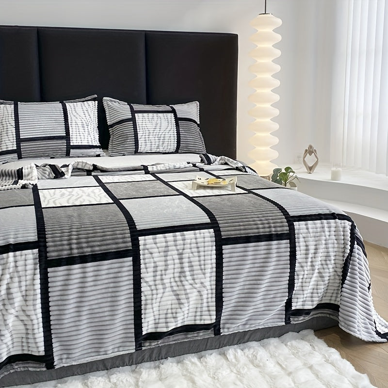 Luxury Plush Blanket with Trendy Stripe Print – Ultimate Comfort Noxord