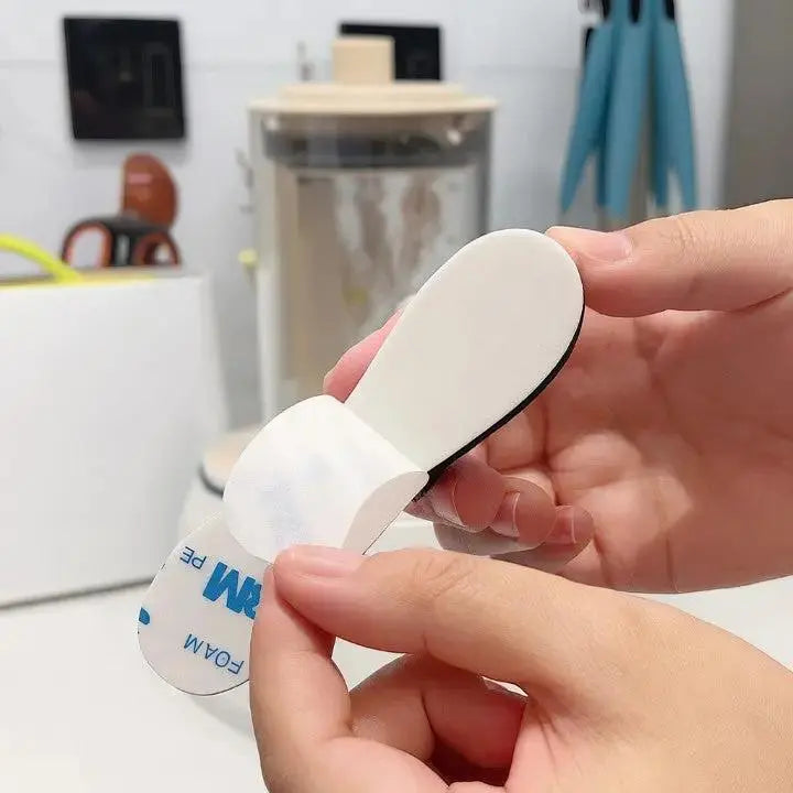 GripTamer — Finally live stress-free thanks to lightning-fast cable management without effort | Kalsten