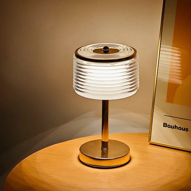 Noxord | Wireless rechargeable LumiNook table lamp - Create ambiance and style with this luxurious table lamp