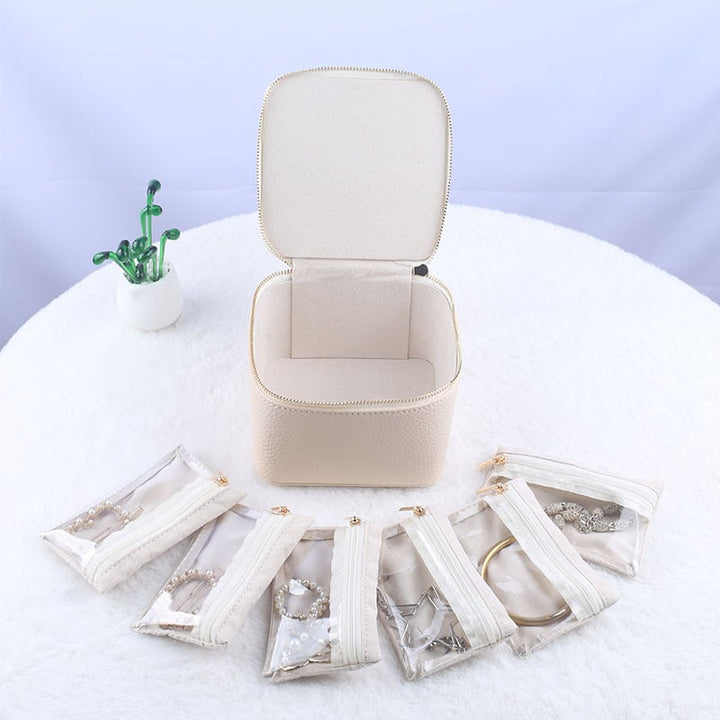 Jewelry box with 12 zipper compartments | Kalsten