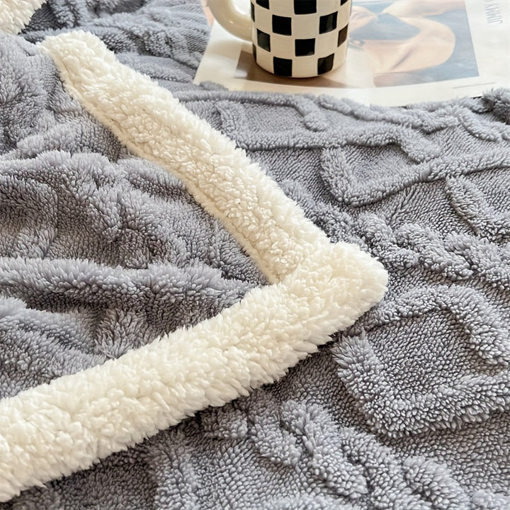 Vintage Luxe Reversible Fleece Blanket - Essential for Winter Noxord