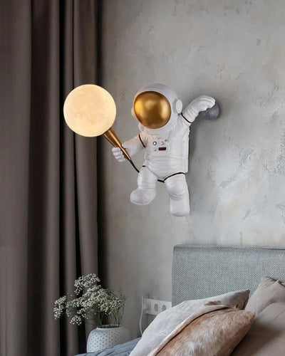 Astronaut Wall Light | Noxord