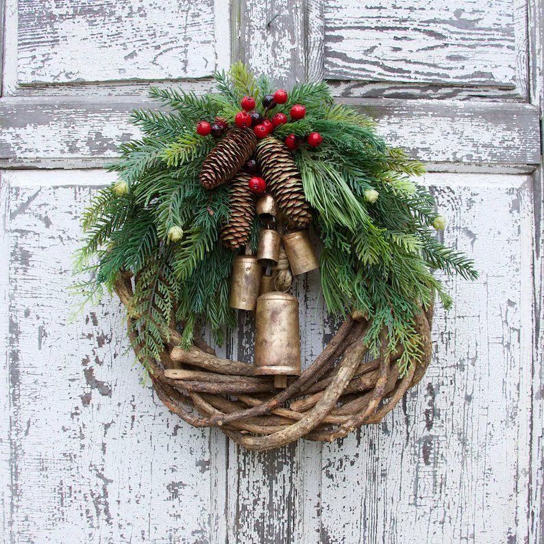 Rustic Boho Christmas Wreath with Pine Cones