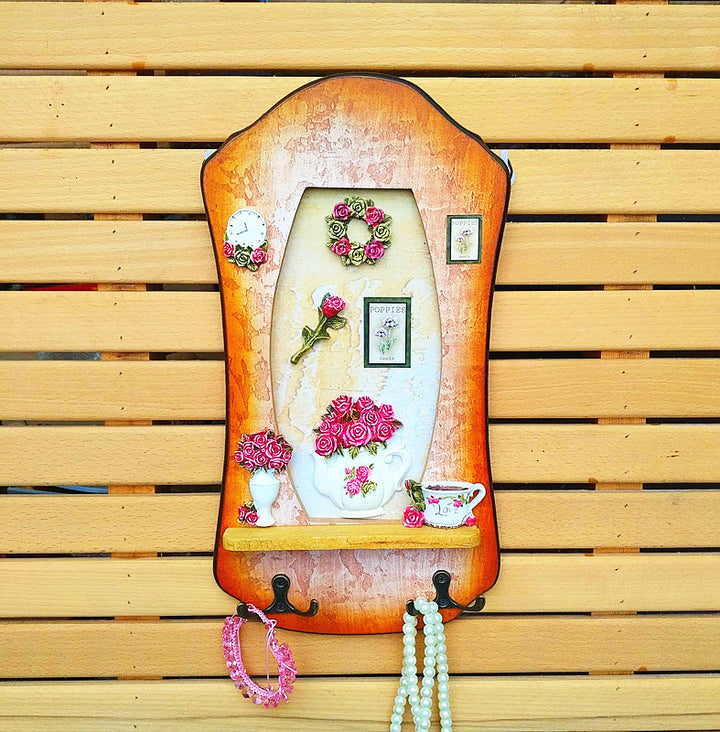 Decorative Wall Organizer with Floral Pattern
