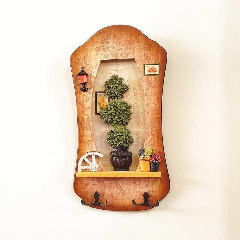 Decorative Wall Organizer with Floral Pattern