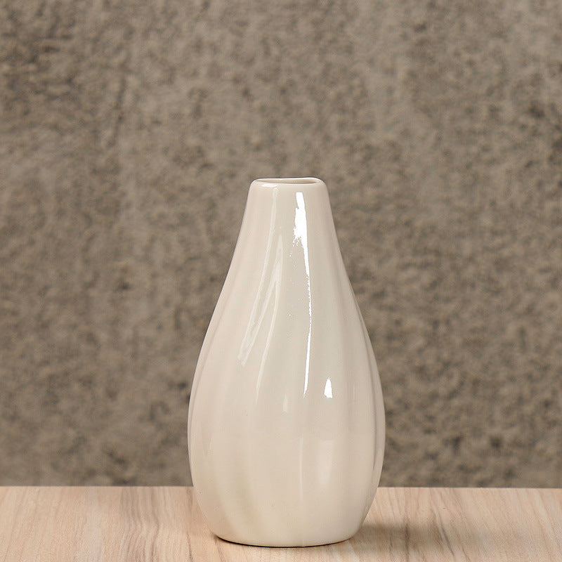 Elegant Ceramic Teardrop Vase Kalsten