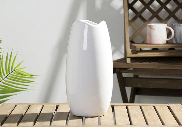 Stylish ceramic vase Kalsten
