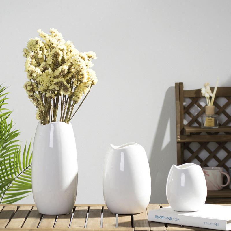 Stylish ceramic vase Kalsten