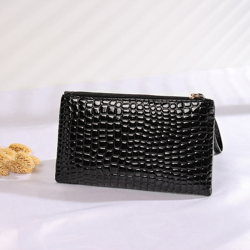 Elegant Crocodile Patterned Clutch Bag