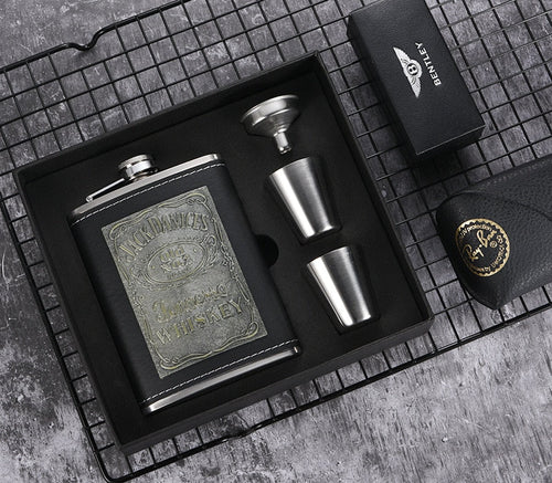Stainless Steel Whisky Flask – 8oz, Gift Box Set