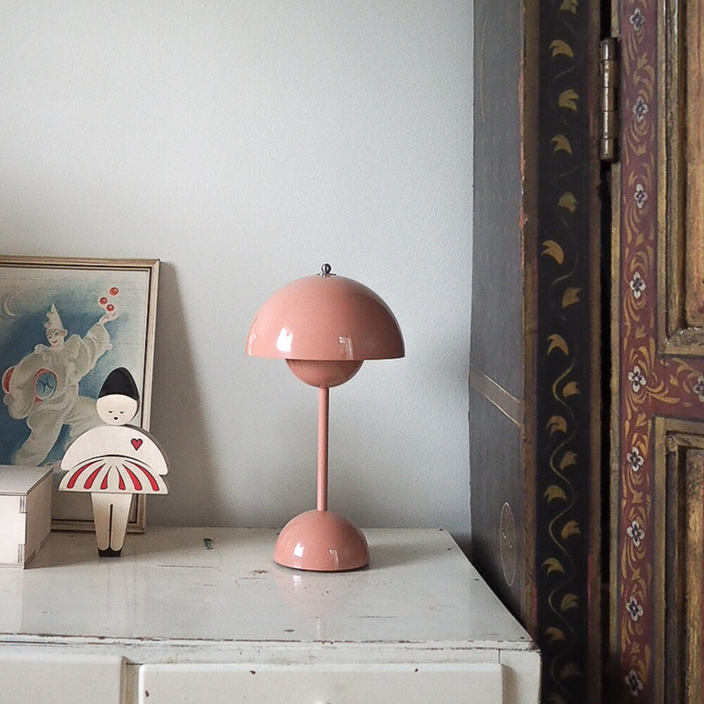 LunarGlow - LED table lamp for a cozy interior | Noxord