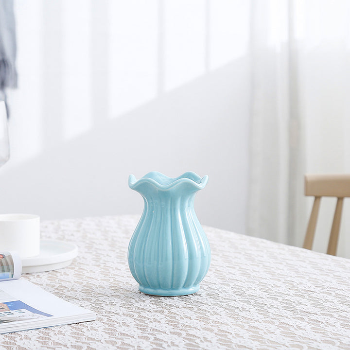 Elegant shaped table vase Kalsten
