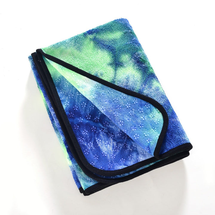 Fitness and yoga mat with non-slip surface and stylish design Kalsten