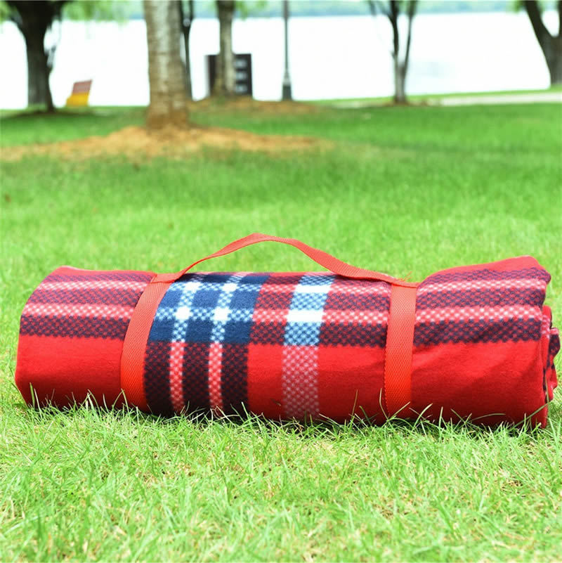 Women's Outdoor Picnic Blanket with Insulating Layer Kalsten