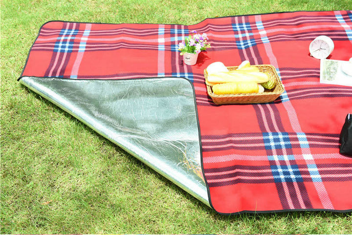 Women's Outdoor Picnic Blanket with Insulating Layer Kalsten