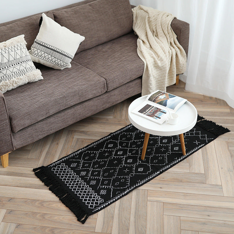 Flat-woven entrance and living room rug with Moroccan diamond jacquard and decorative fringes Kalsten