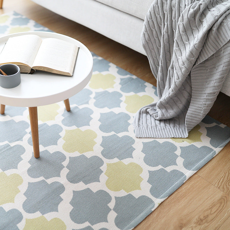 Flat-woven rectangular rug for living and entrance areas with quatrefoil pattern Kalsten
