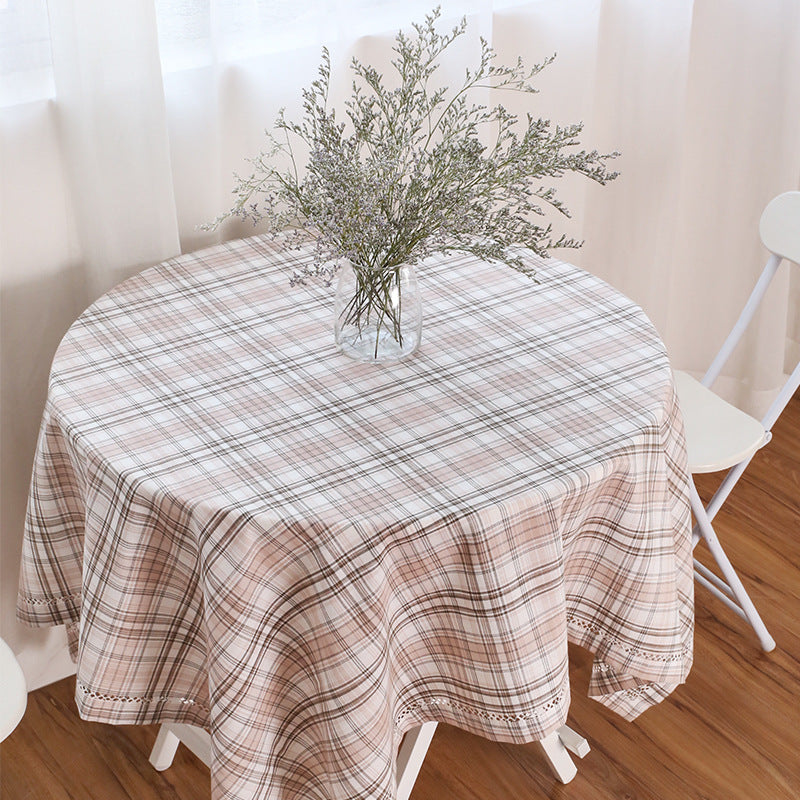 Round cotton tablecloth in check pattern with decorative crochet border Kalsten