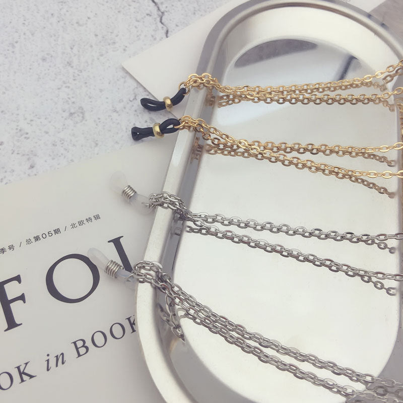 Star-Embellished Eyewear Chain Kalsten