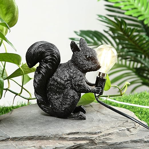 Squirrel Resin LED Animal Table Lamp Noxord