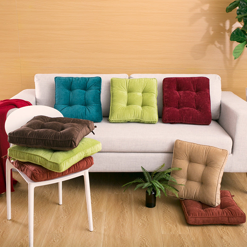 High-quality velvet seat cushion with square tufting and thick padding Kalsten