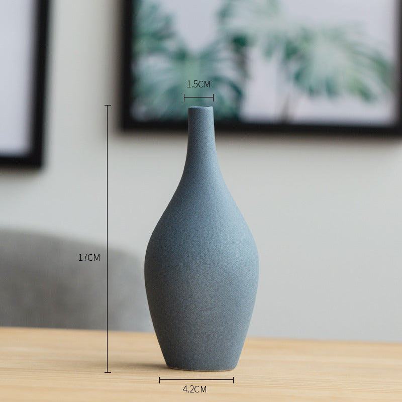 Minimalistic Decorative Vase