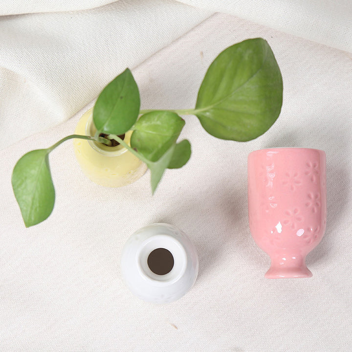 Charming Ceramic Bud Vase Kalsten