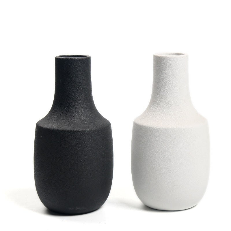 Elegant Floral Arrangement Vase Kalsten