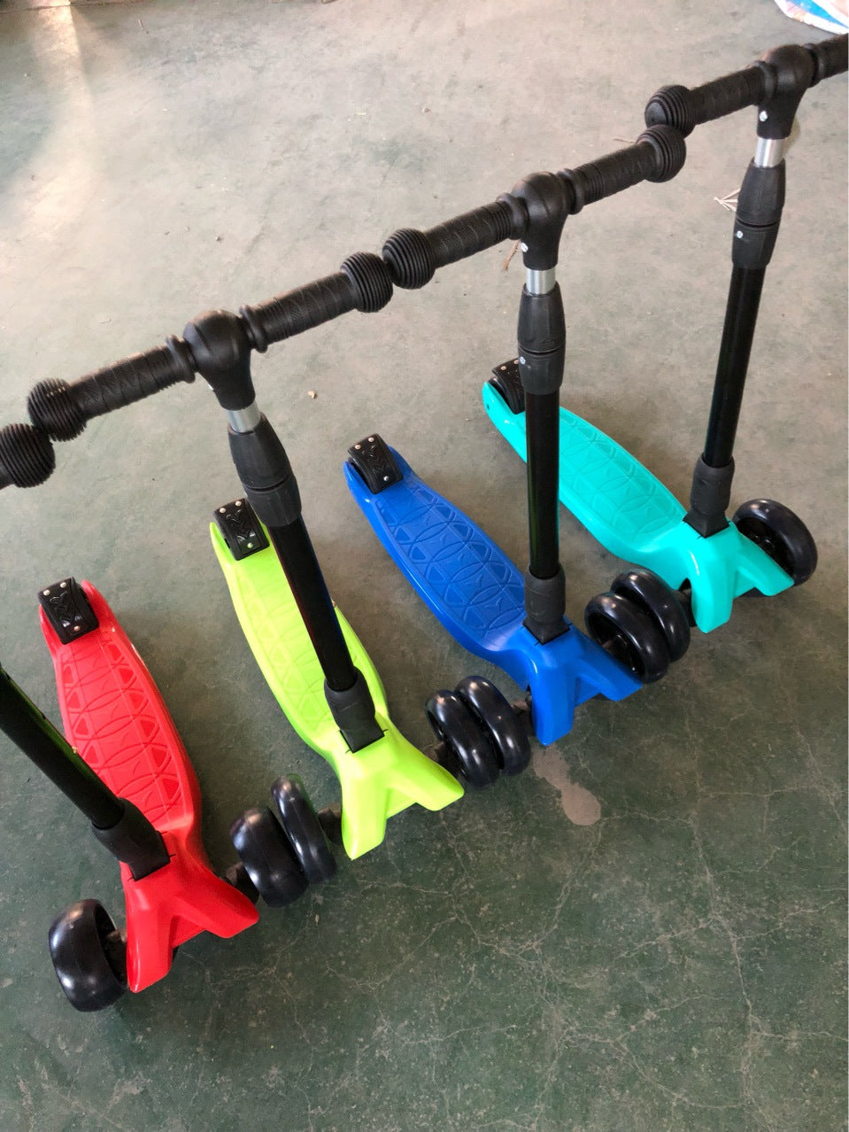 LED Interactive Mini Skate Scooter Kalsten