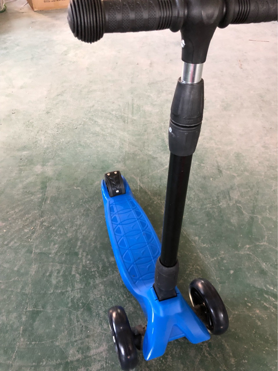 LED Interactive Mini Skate Scooter Kalsten