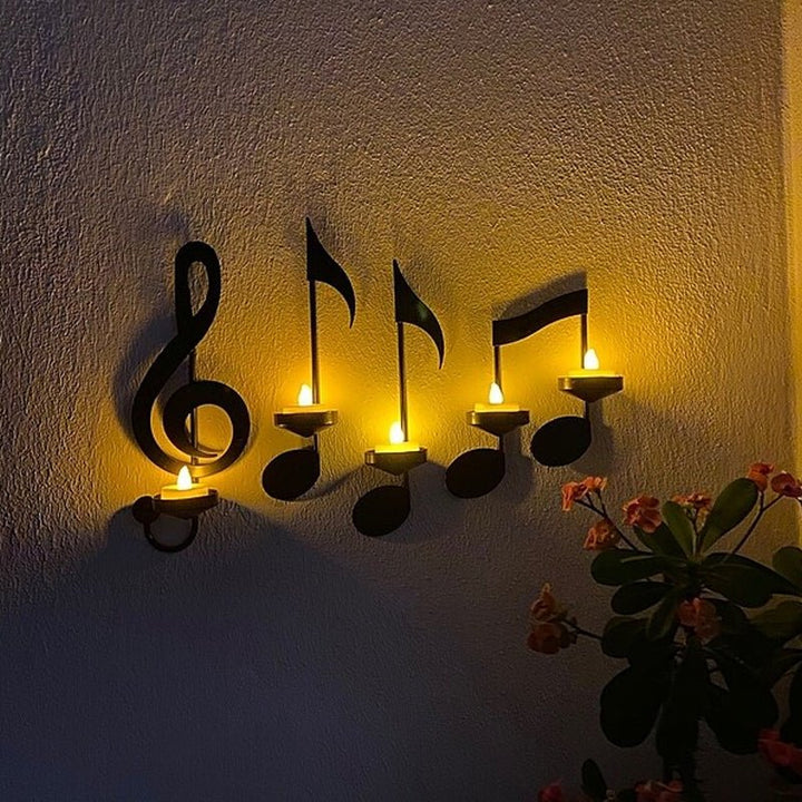 Elegant chandelier music note chic atmosphere | Kalsten