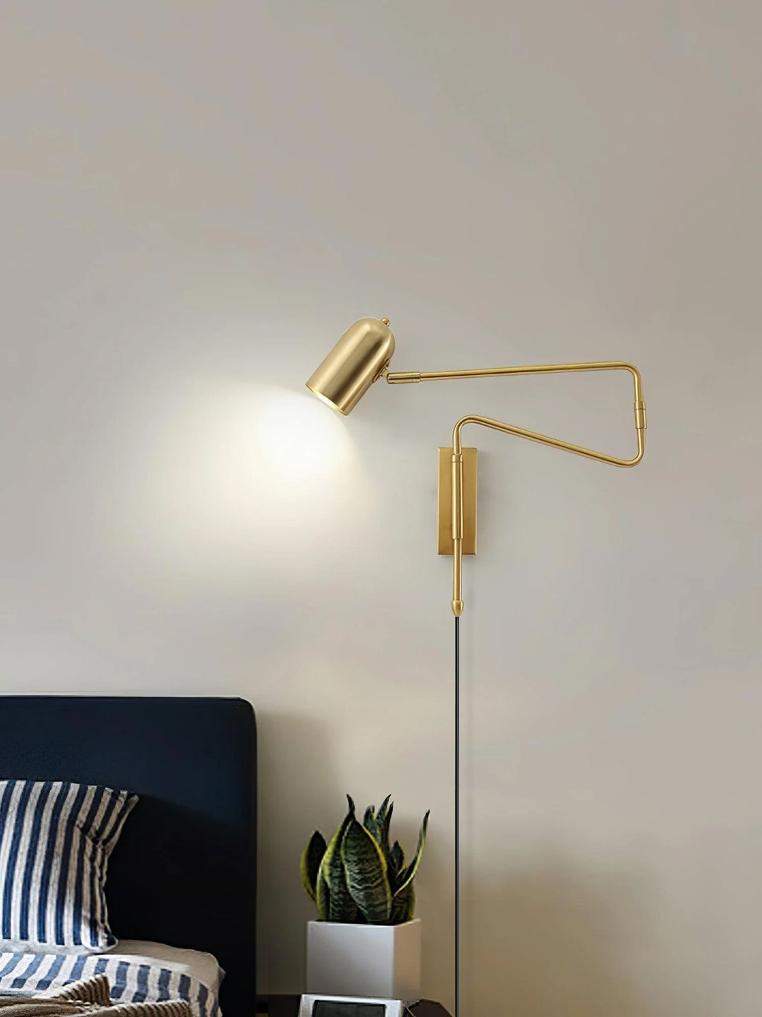 Adjustable Arm Plug In Wall-mounted light Wall Lamp | Kalsten