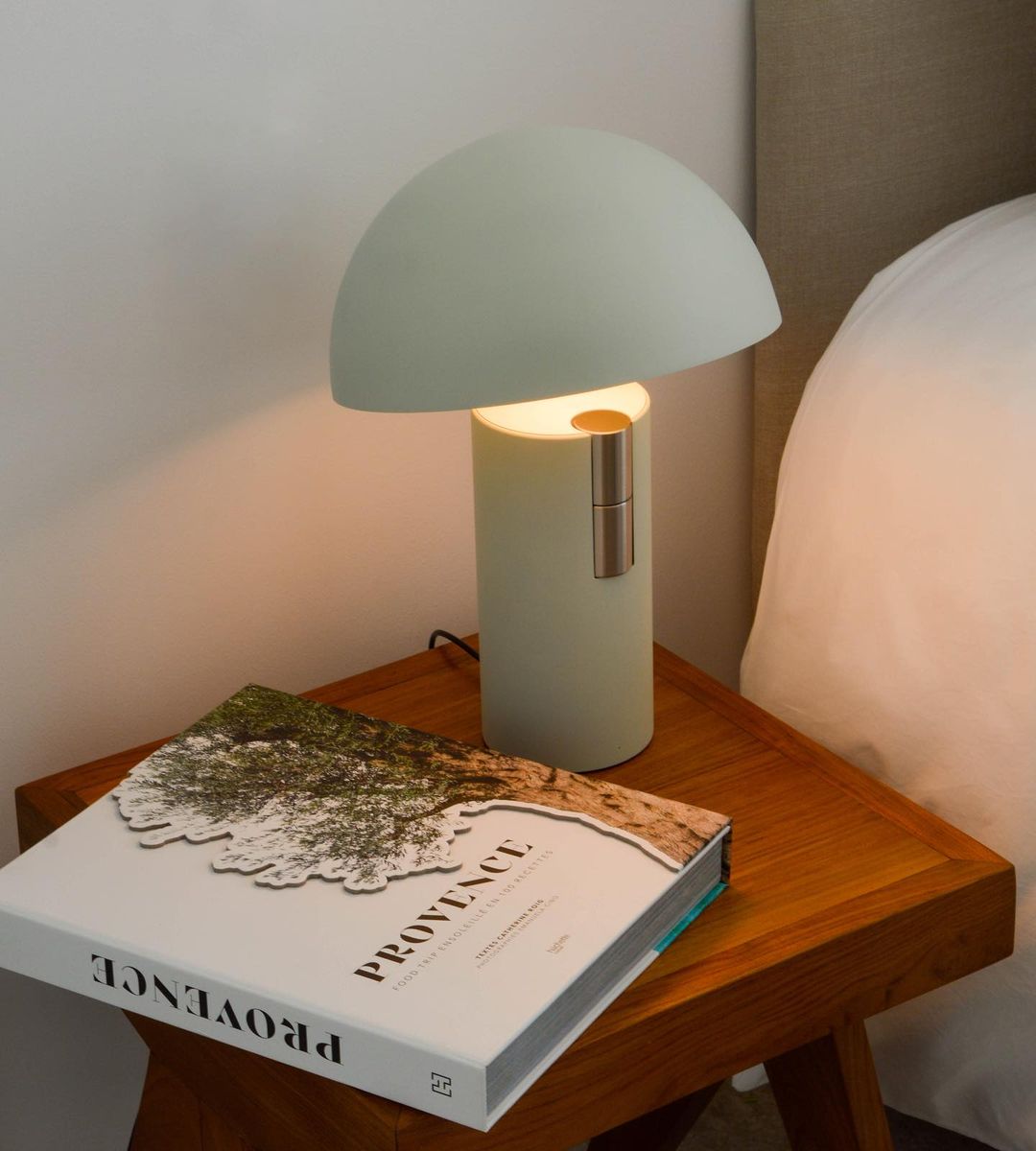 Table Lamp - RetroWave - Minimalist & Adjustable Design - Chic Modern Elegance | Noxord