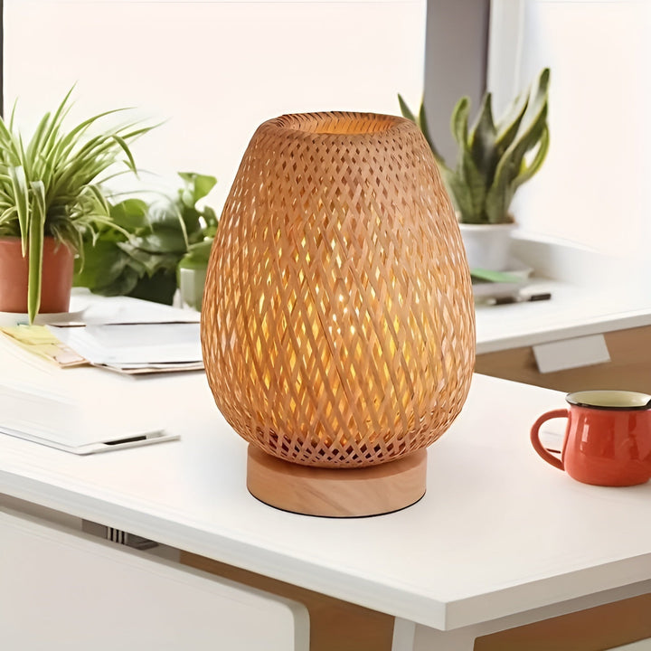 Stylish Bamboo Table Lamp with USB Power – Sustainable and Energy-Efficient Design Noxord