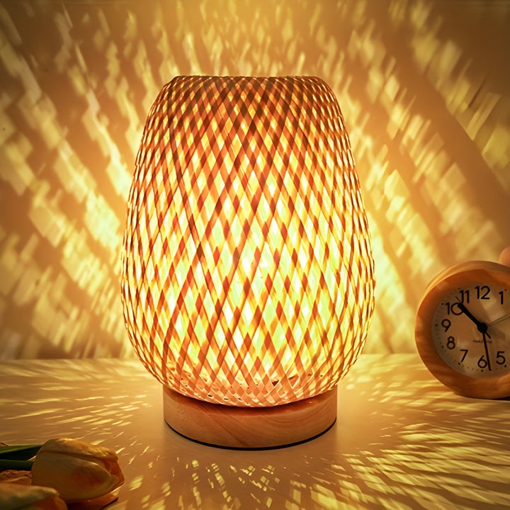 Stylish Bamboo Table Lamp with USB Power – Sustainable and Energy-Efficient Design Noxord