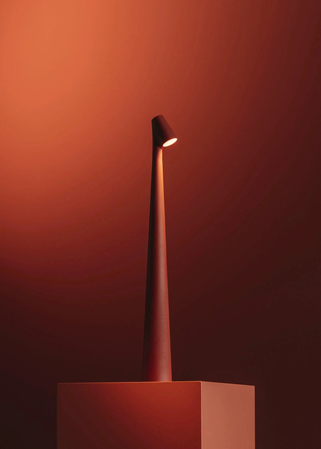Wireless LED Table Lamp with Dimming – Modern Nordic Style Design | Kalsten