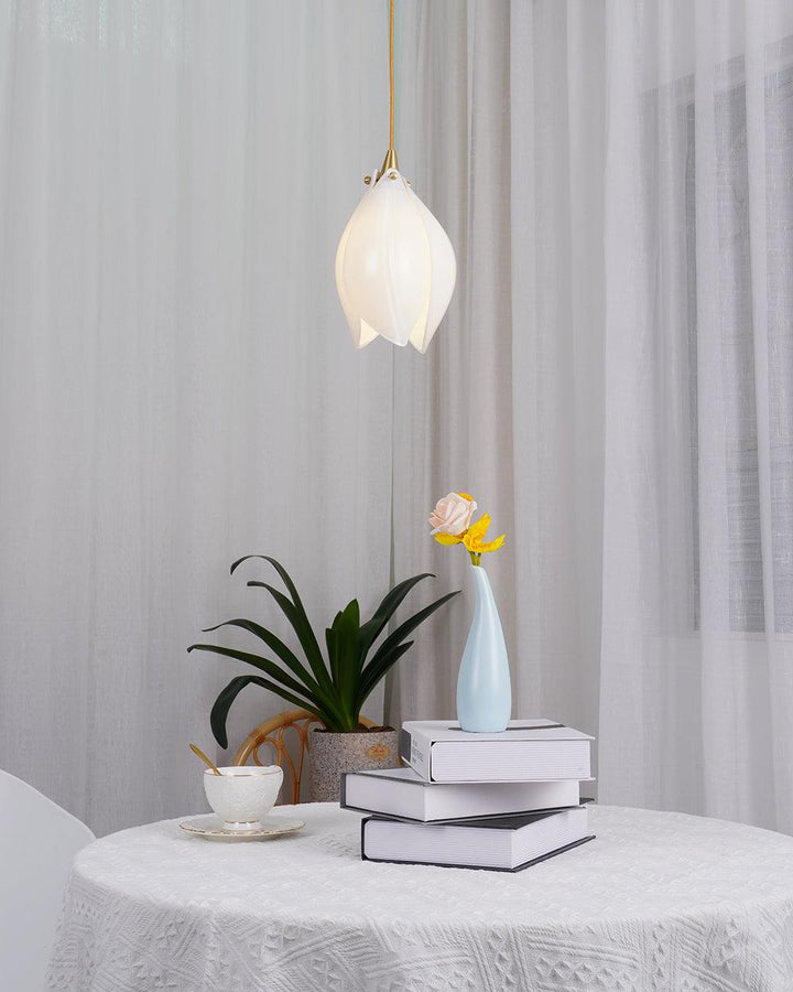 Ceramic Flower Droplight Pendant Light | Kalsten