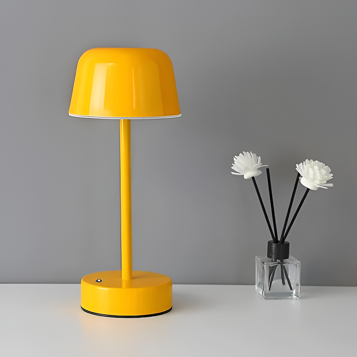 Wireless LED Table Lamp in Retro Design | Noxord