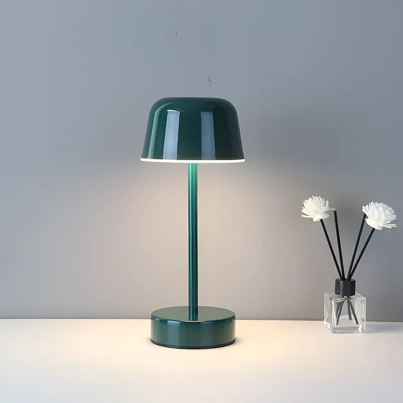 Wireless LED Table Lamp in Retro Design | Noxord