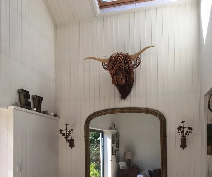 Kalsten | Elegant cow wall sculpture in country house style