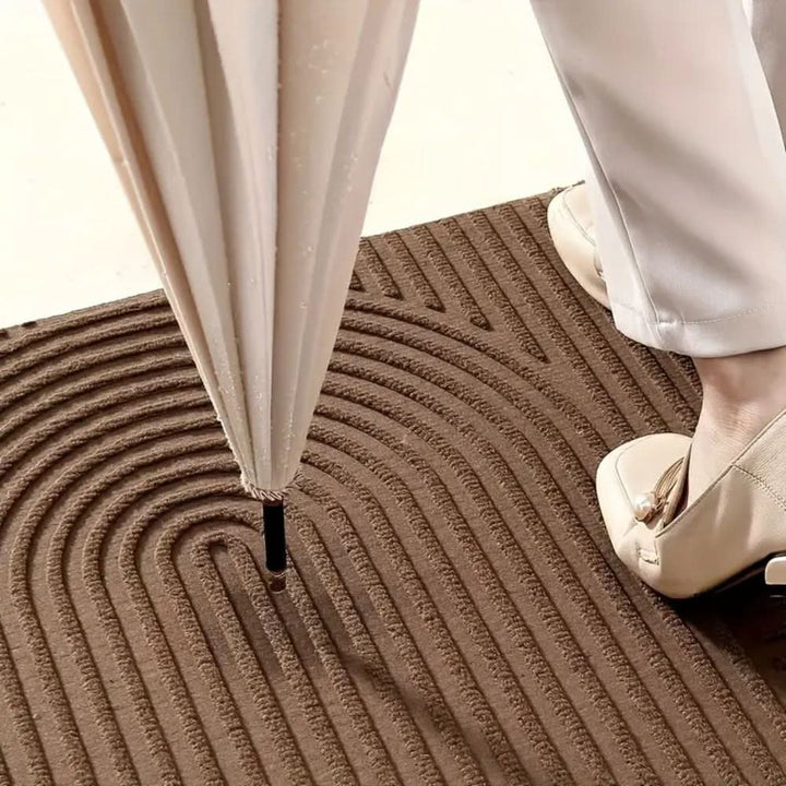Washable Absorbent Mat with Fluid Line Design