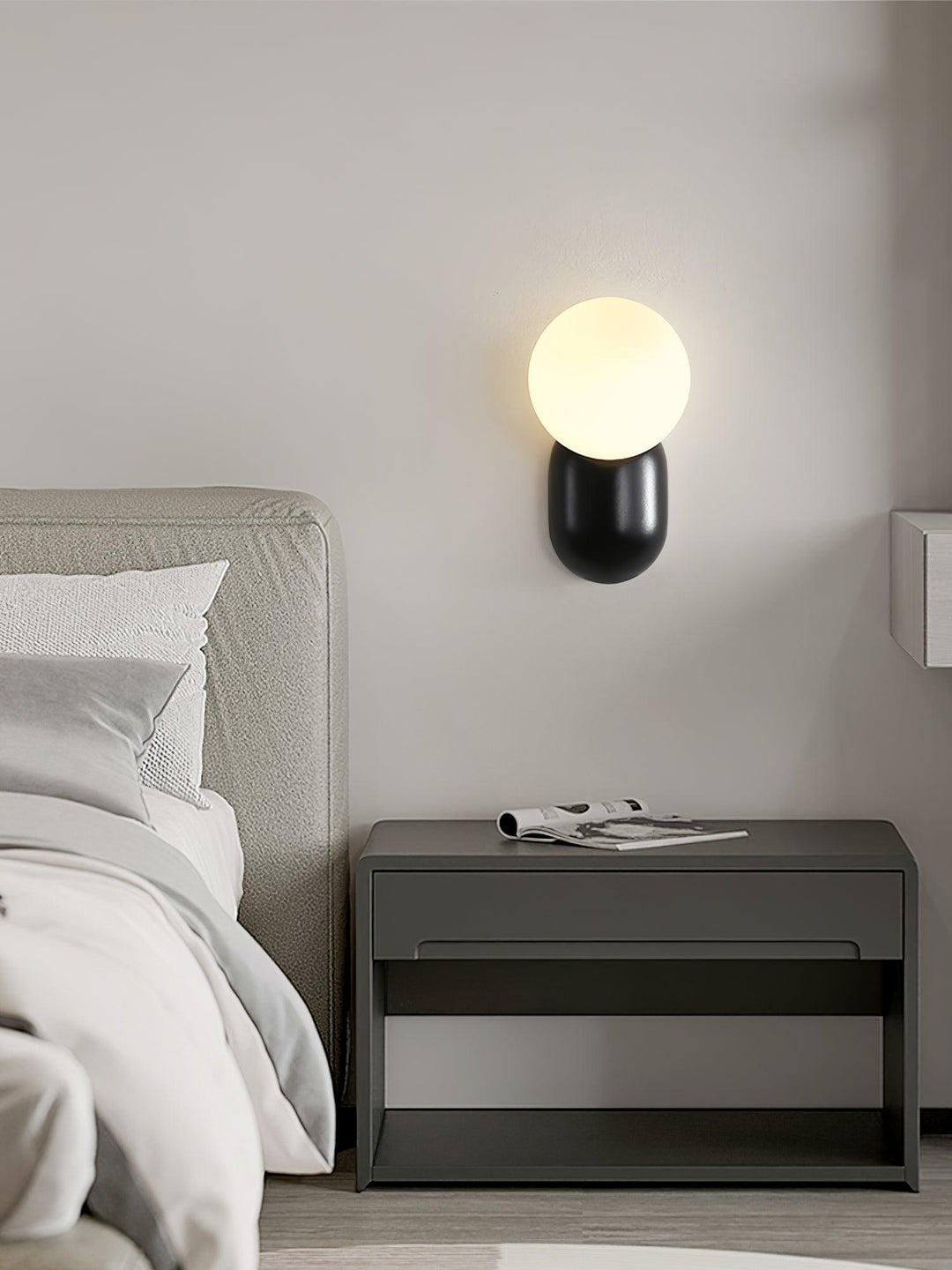 ChicGlow Resin Wall Lamp – Elegance and Energy Efficiency in One Noxord
